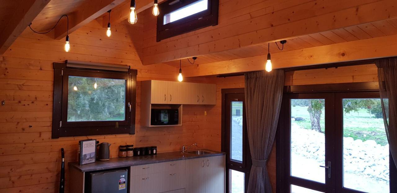 Cosy Cabin In The Paddocks - Breakfast Included Franz Josef Luaran gambar
